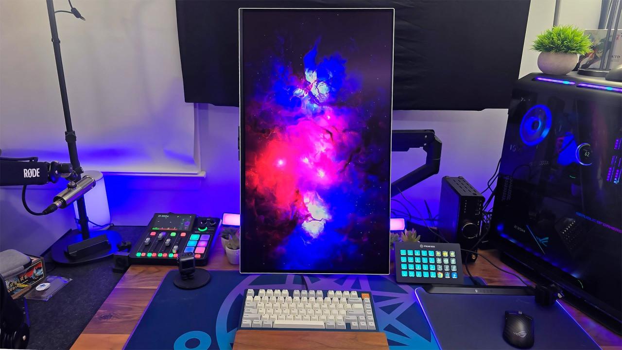 SAMSUNG ODYSSEY G8 MONITOR • 32 INCH • 240HZ • 4K OLED NIEUW!