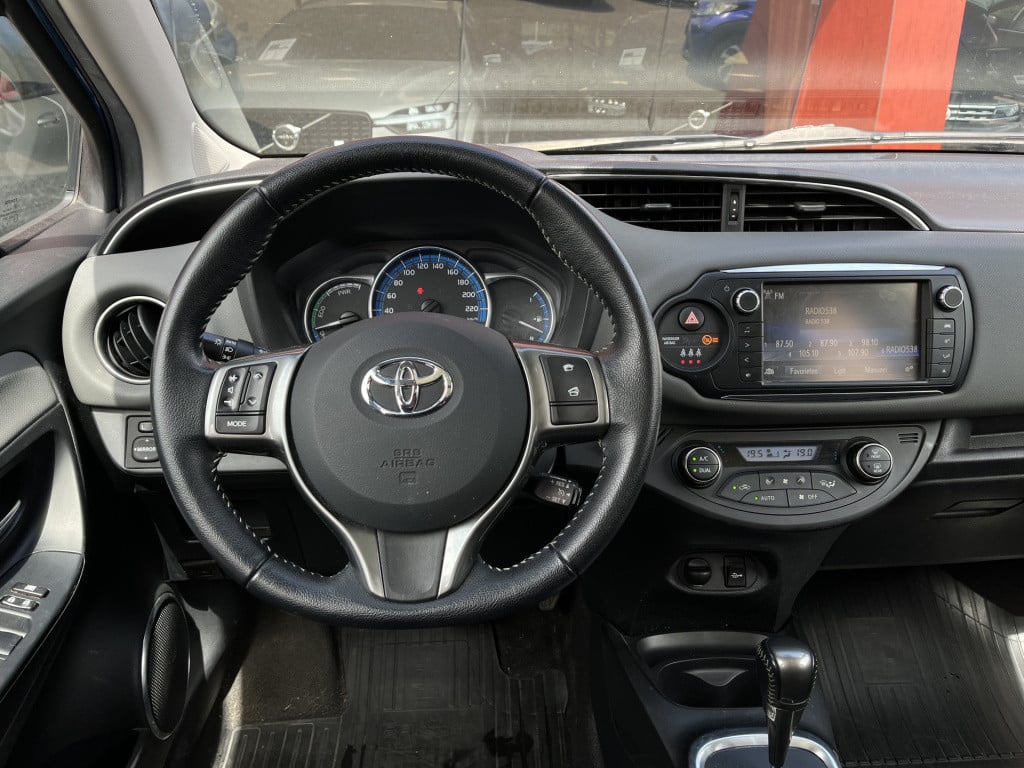 Toyota Yaris 1.5 hybrid dynamic | navi | camera |