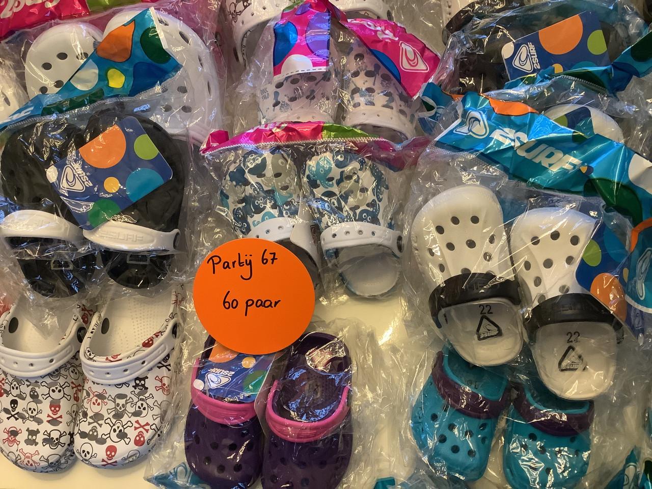 Partij leuke kinder klompen. ( partij 67)
