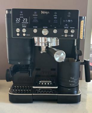Super mooie Ninja koffiemachine nog geen jaar oud