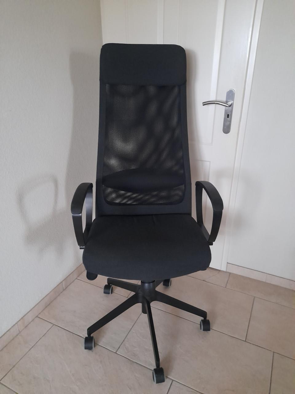 Bureaustoel (in goede nette staat )