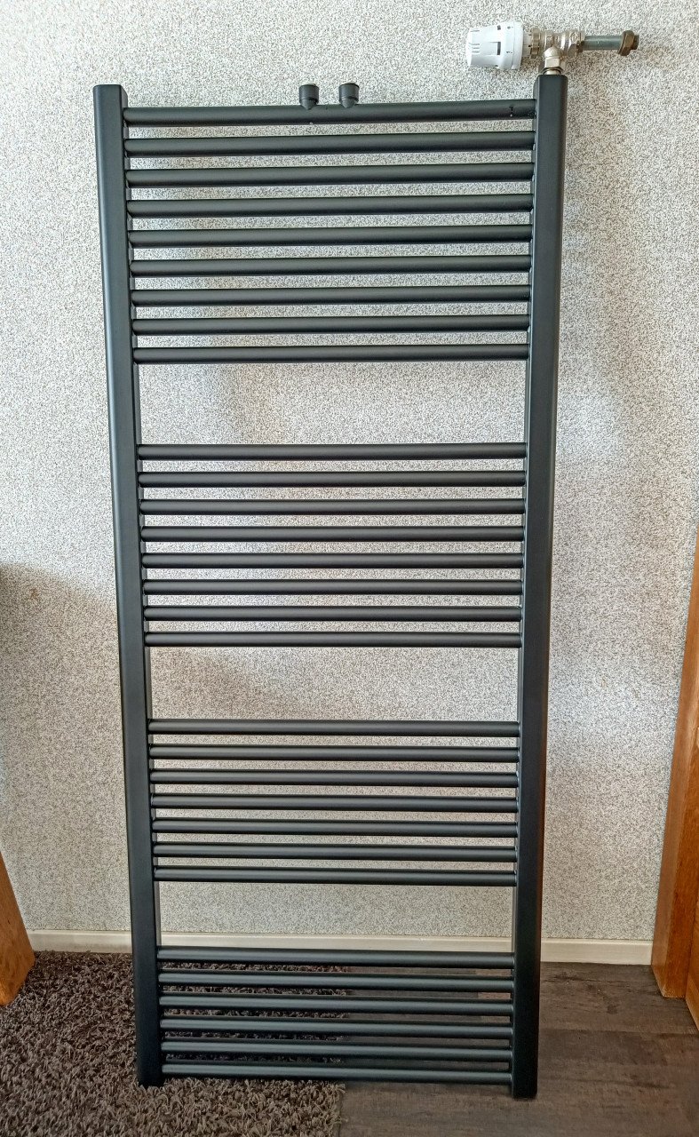 Design radiator - zwart