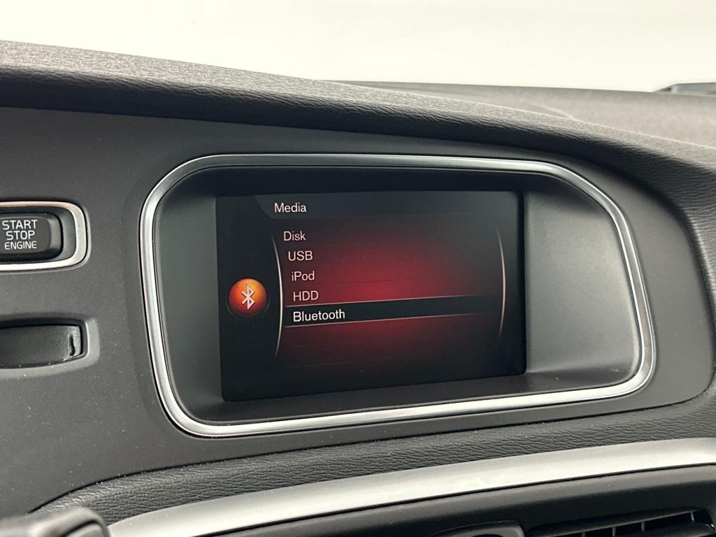 Volvo V40 t3 153pk aut6 polar+ sport| pano| camera| h&k sound| dab+