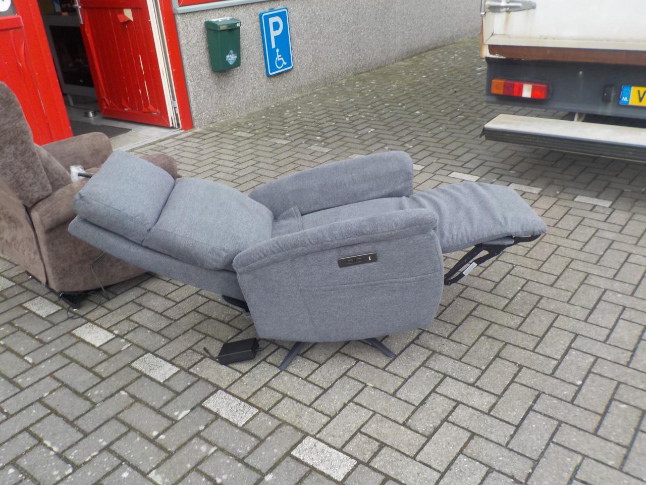 Elektrische nieuwe draai relax fauteuil in meerdere kleuren met 2 motoren