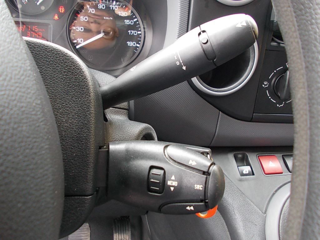 Peugeot Partner 1.6 hdi airco, cruise contr., pdc, schuifdeur