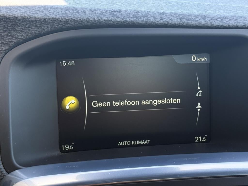 Volvo V60 1.6 t3 r-design | afn trekhaak | cruise | parkeersensoren | bluet