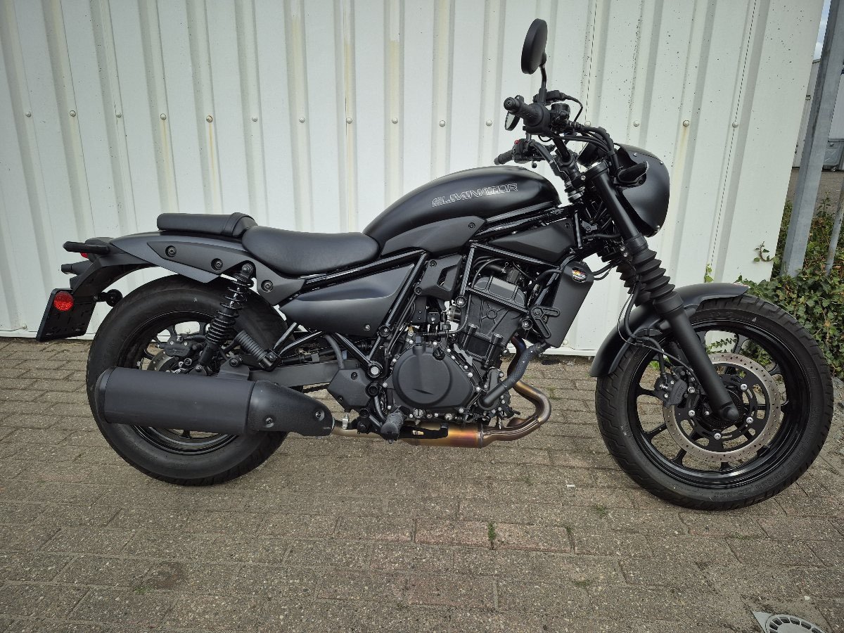 Kawasaki Eliminator 500SE edition uit 2024