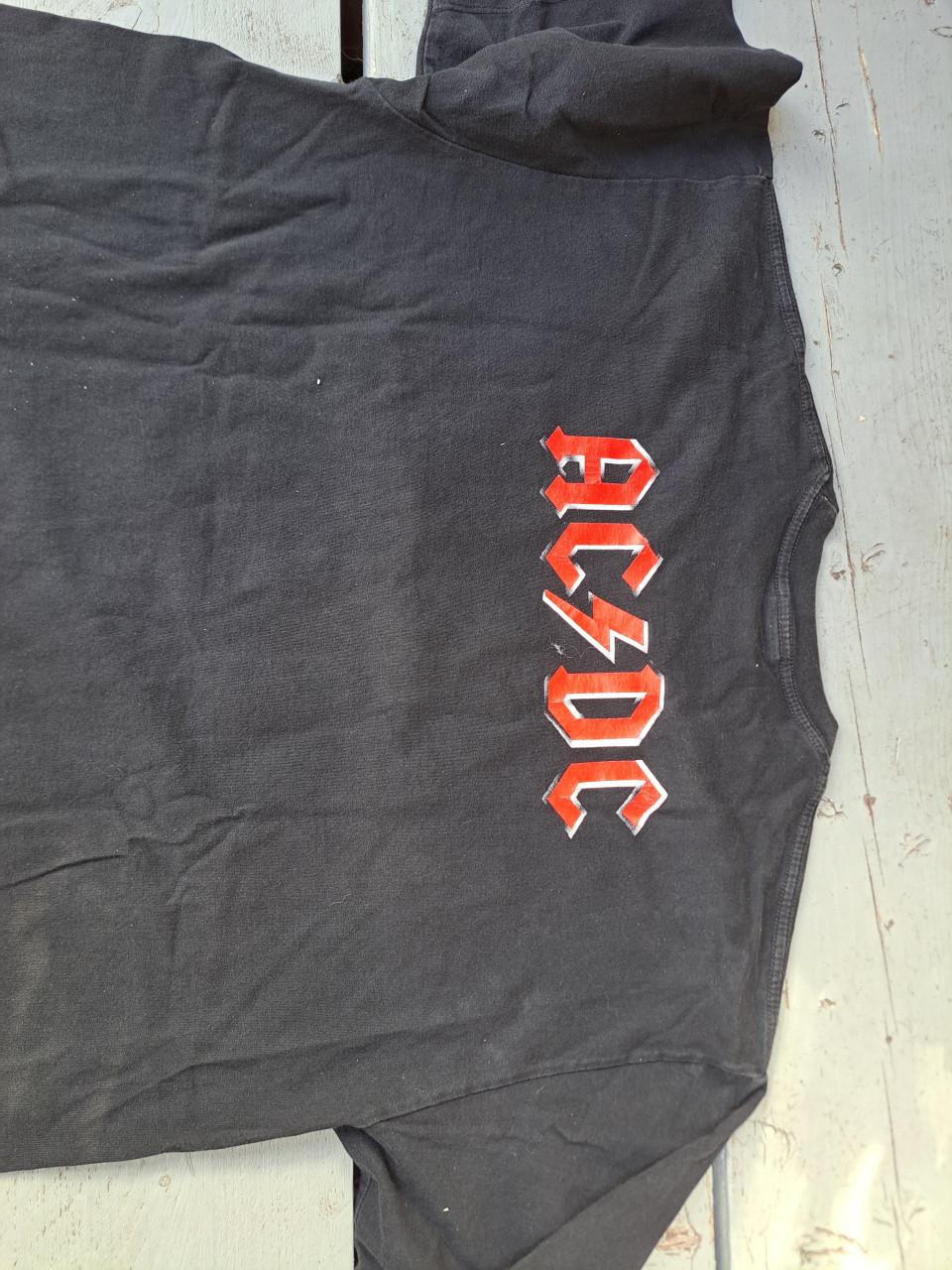 AC/DC   , Iron Maiden   T-shirt