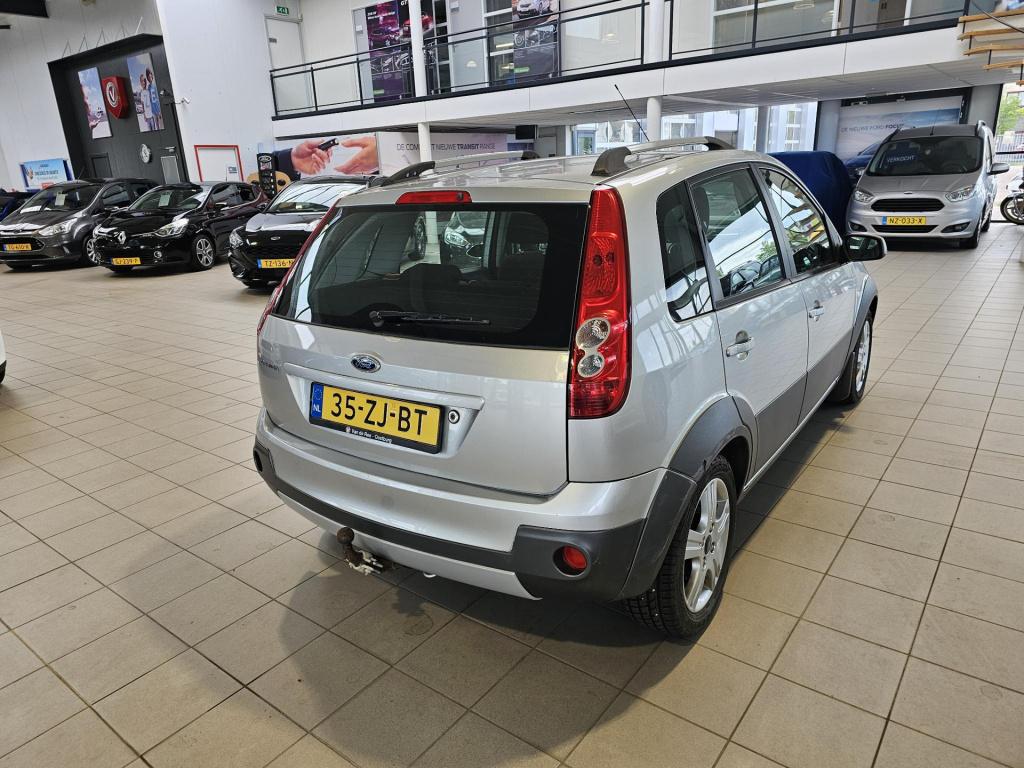 Ford Fiesta 1.4-16v crossroad