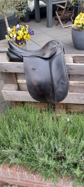 Te koop: KN zadel 17.5 inch