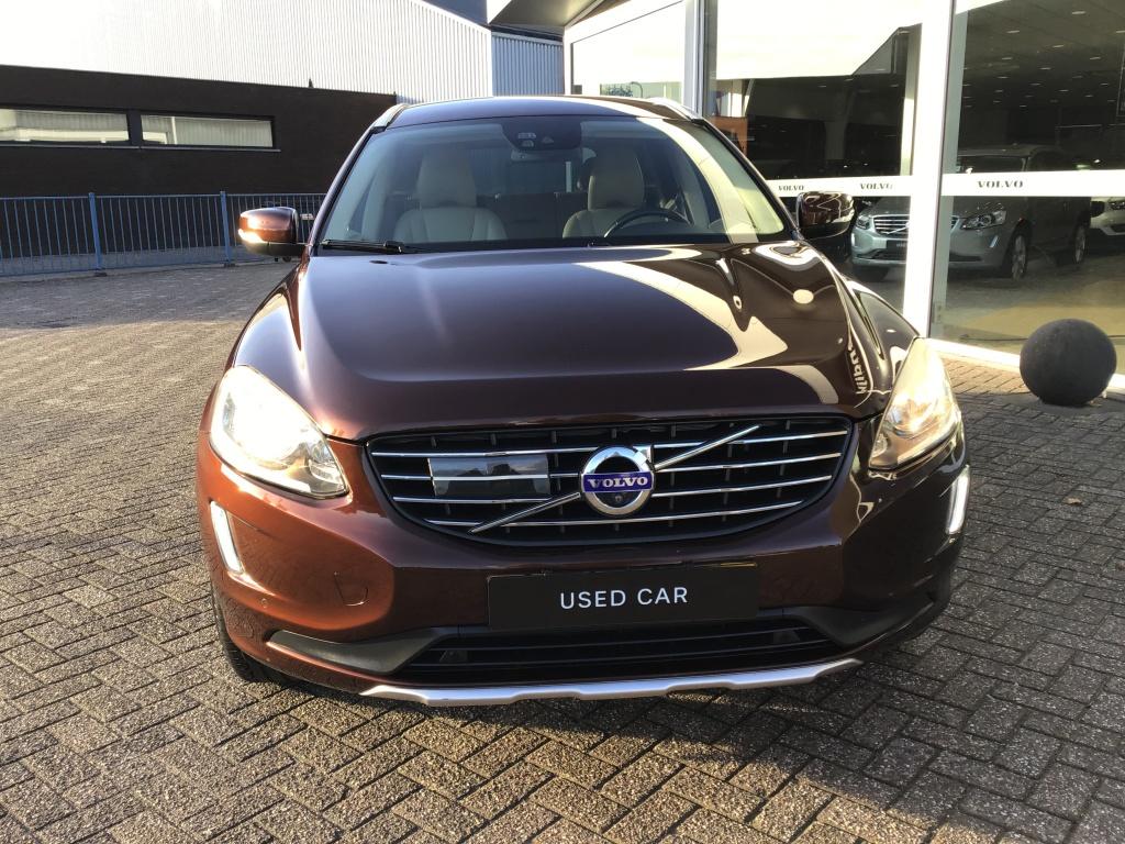 Volvo XC60 2.0 t5 fwd summum