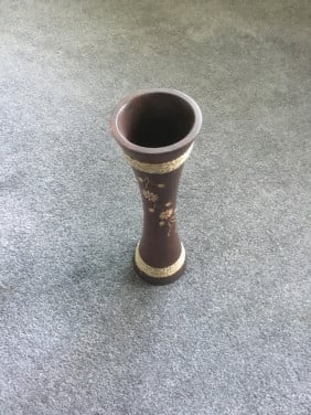 A. Mooie houten vaas uit Africa