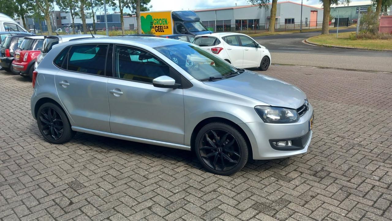 Volkswagen Polo 1.4 16v 5drs Trendline bj:2009 airco 18inch apk 2027