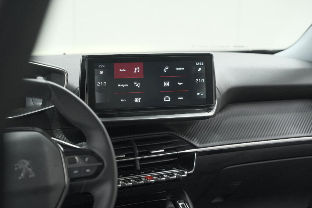 Peugeot 2008 puretech 102 allure pack | camera | apple carplay | parkeersen