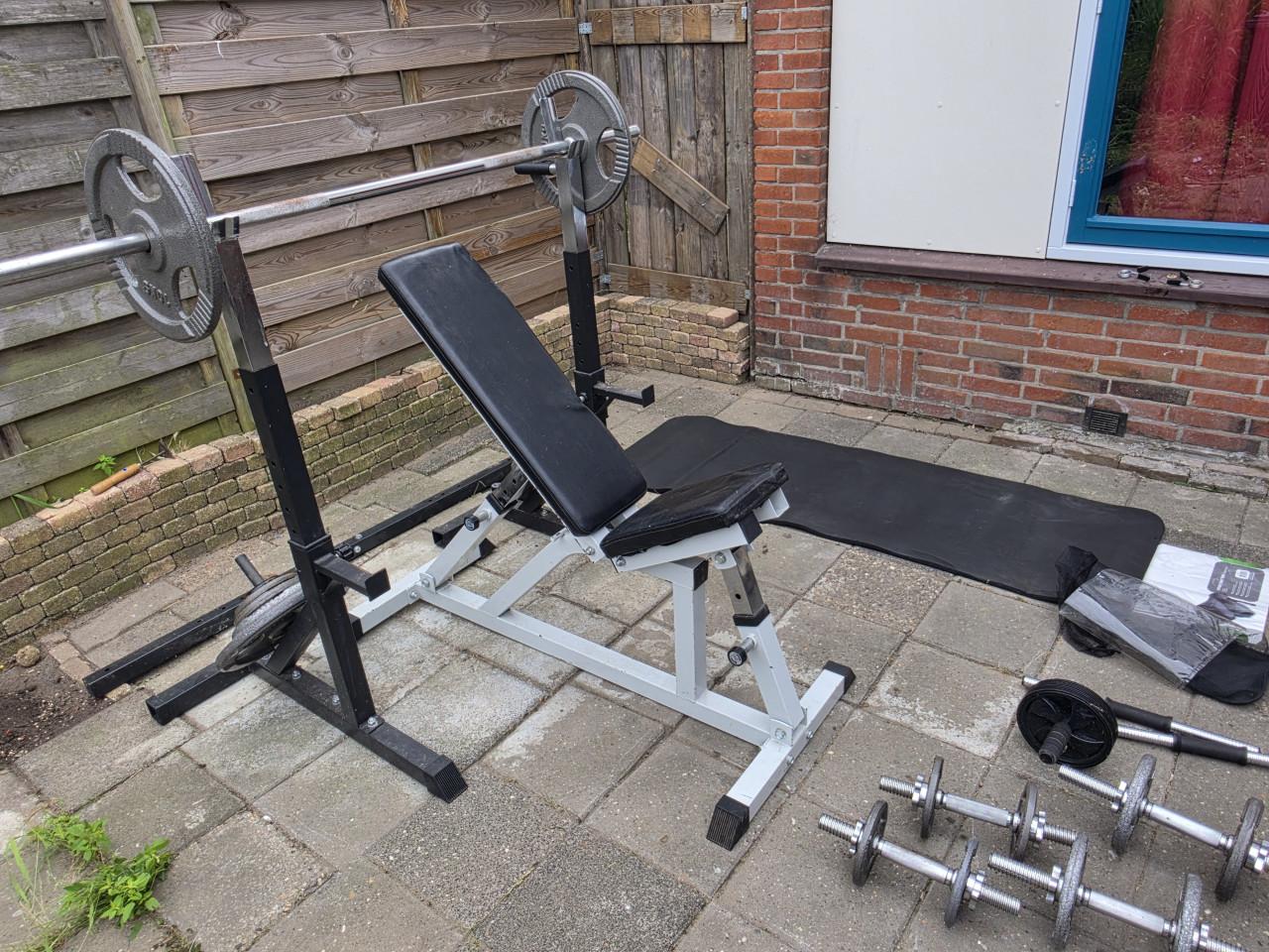 Home Gym Set – Halterbank, Squat Rack, 82,5 kg Gewichten & Dumbbells