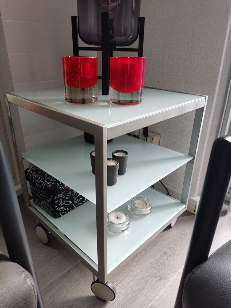 2 Mooie Glazen Bijzettafeltjes