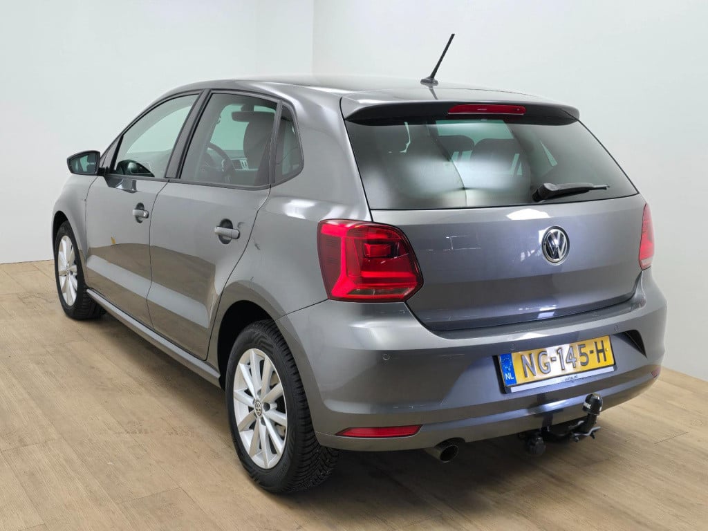 Volkswagen Polo occasion 1.2 tsi highline automaat met trekhaak en cruiseco