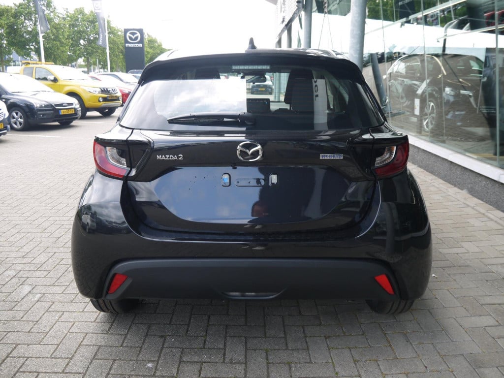 Mazda 2 Hybrid 1.5 centre-line 116