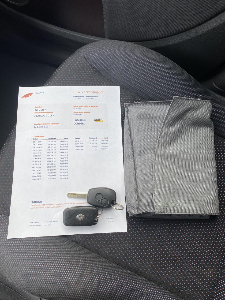 Renault Clio 1.2 TCE 100 Estate 2008 Zwart | 124.448 KM NAP | NIEUWE APK!