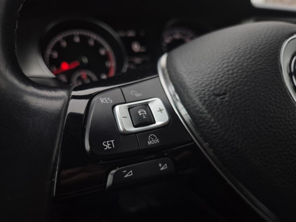 Volkswagen Golf 1.2 tsi comfortline /1e eigenaar / automaat / massagestoel 