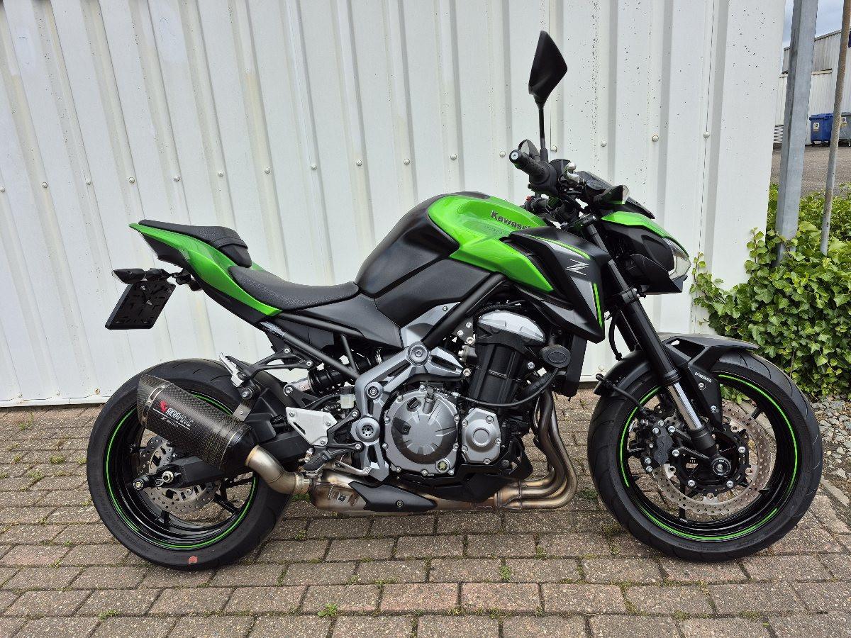 Kawasaki Z900 akrapovic uit 2019 met 3100Km