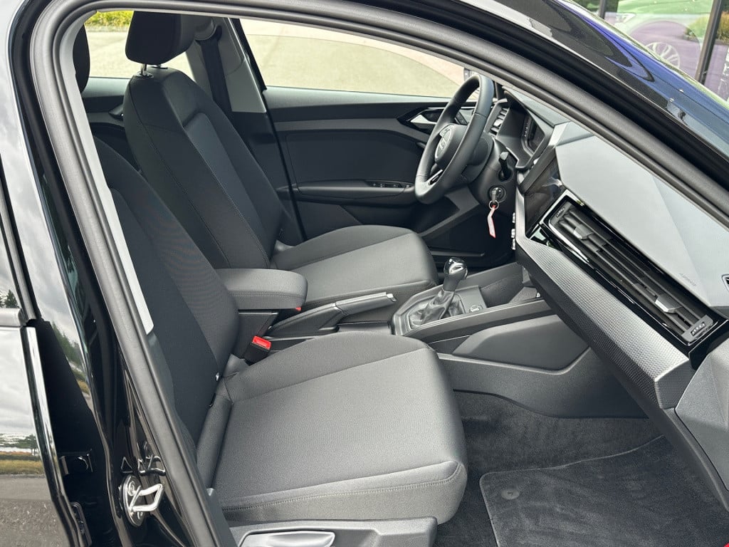 Audi A1 Sportback 30 tfsi 116pk s-tronic s-line | navi | virtual cockpit | 