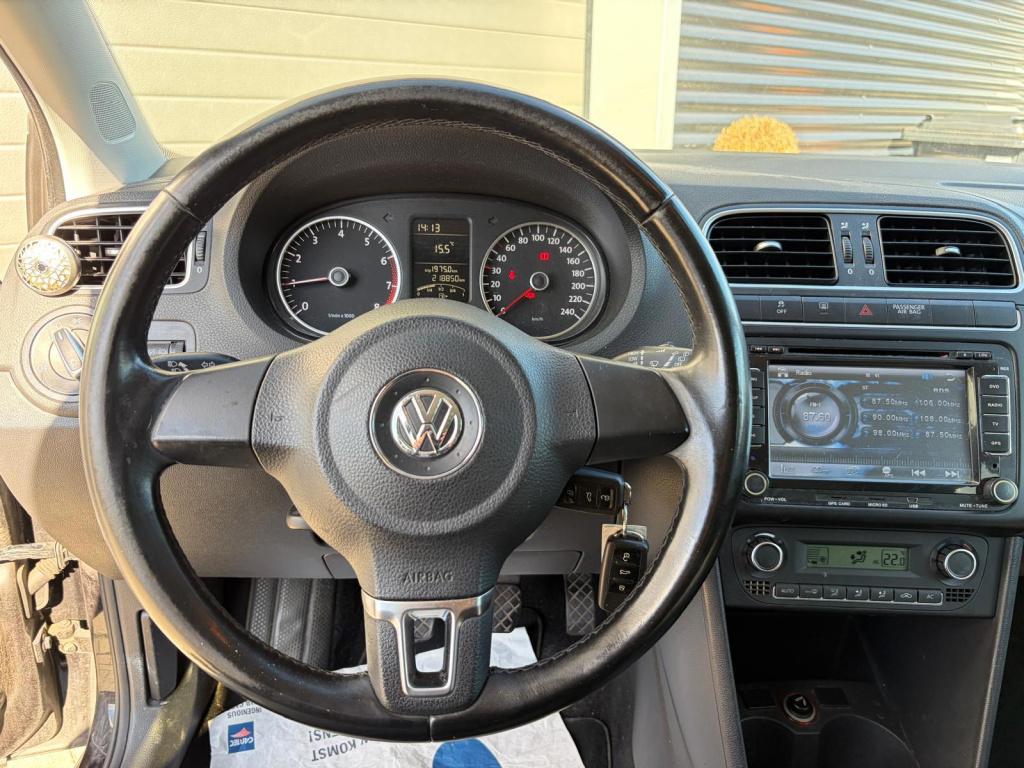 Volkswagen Polo 1.2-12v bluemotion trendline/mooie auto/clima/carplay/