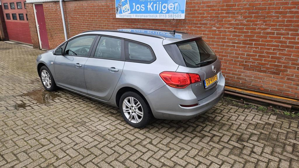 Opel Astra sports tourer 1.4 edition