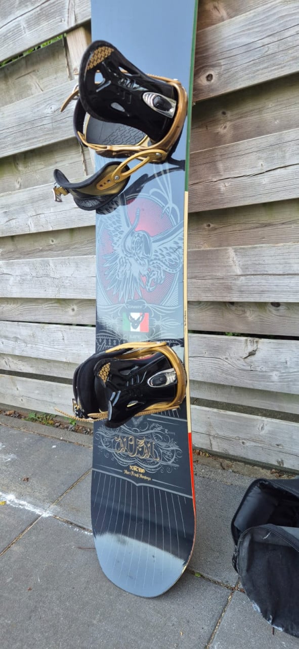 Snowboard