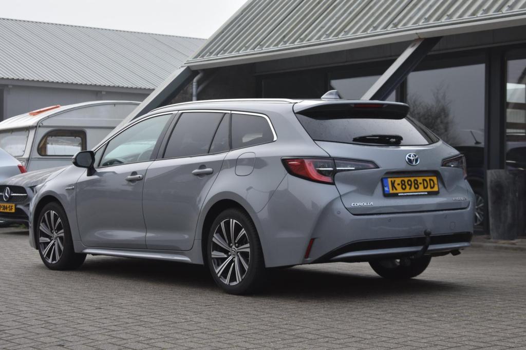 Toyota Corolla Touring Sports 1.8 hybrid dynamic | trekhaak | apple carplay