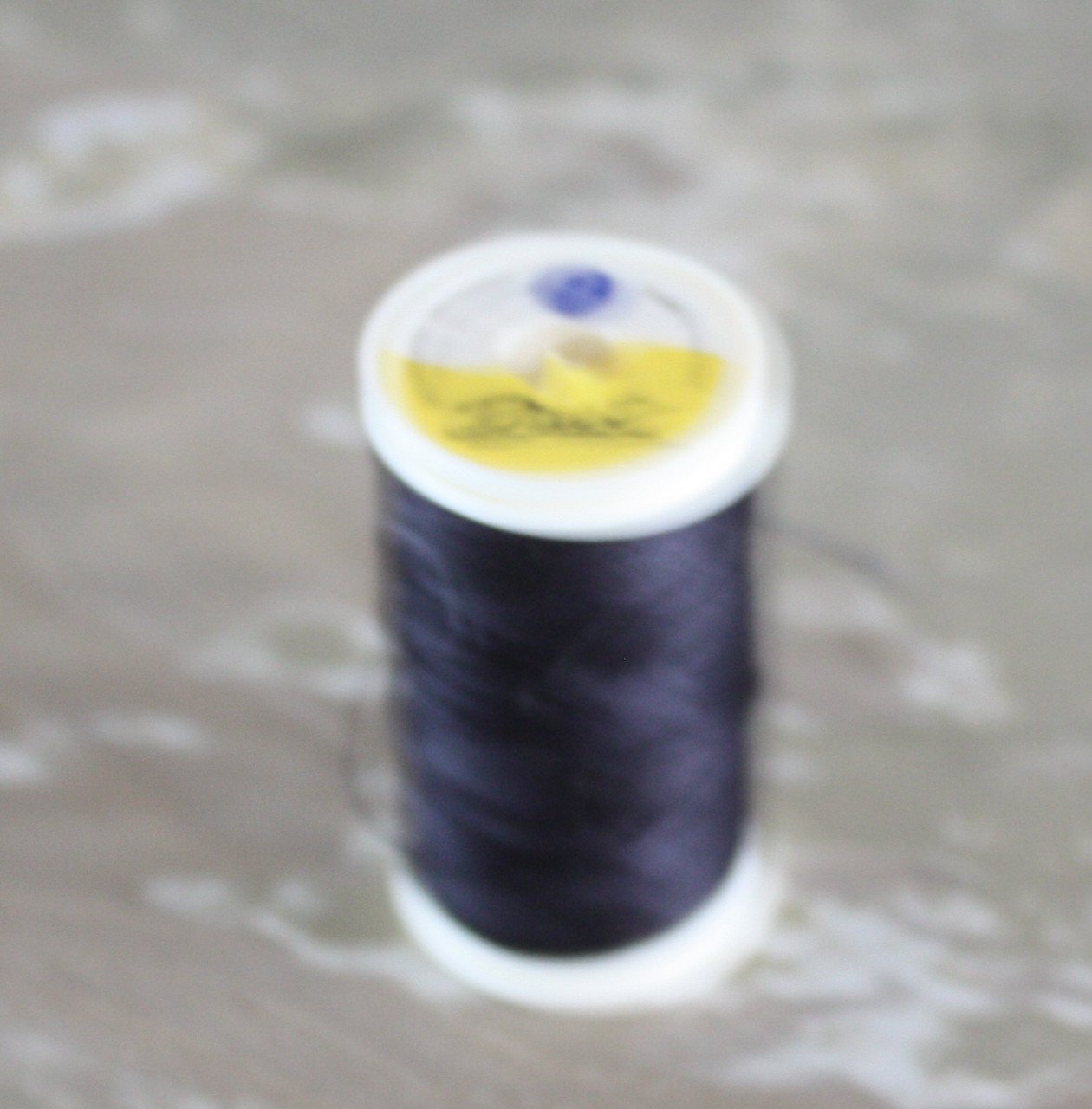 Klos garen zwart handgaren kleiner