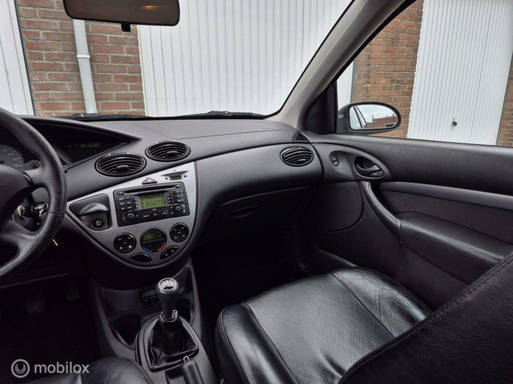Ford Focus 1.6-16v / airco / dealeronderhouden / origineel nl