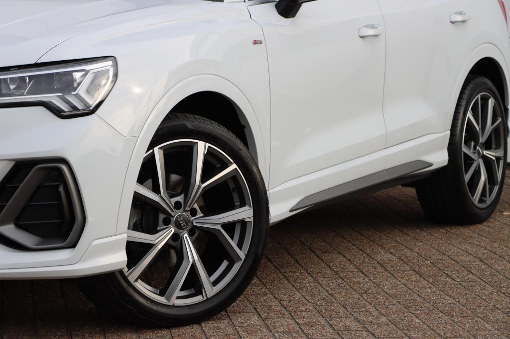 Audi Q3 35 tfsi s edition 150pk s-tronic