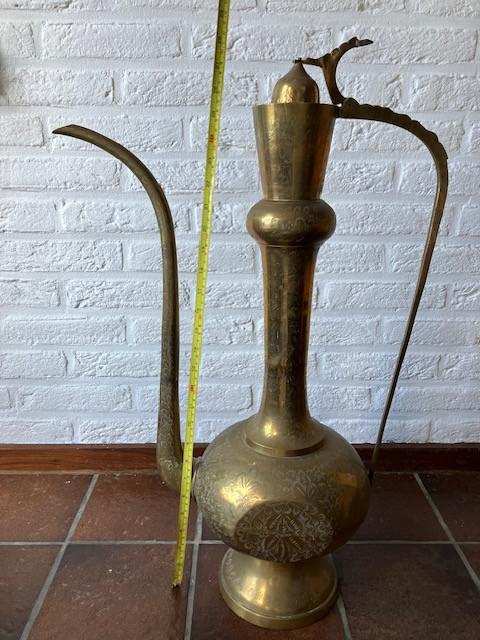 Grote antieke koperen kan