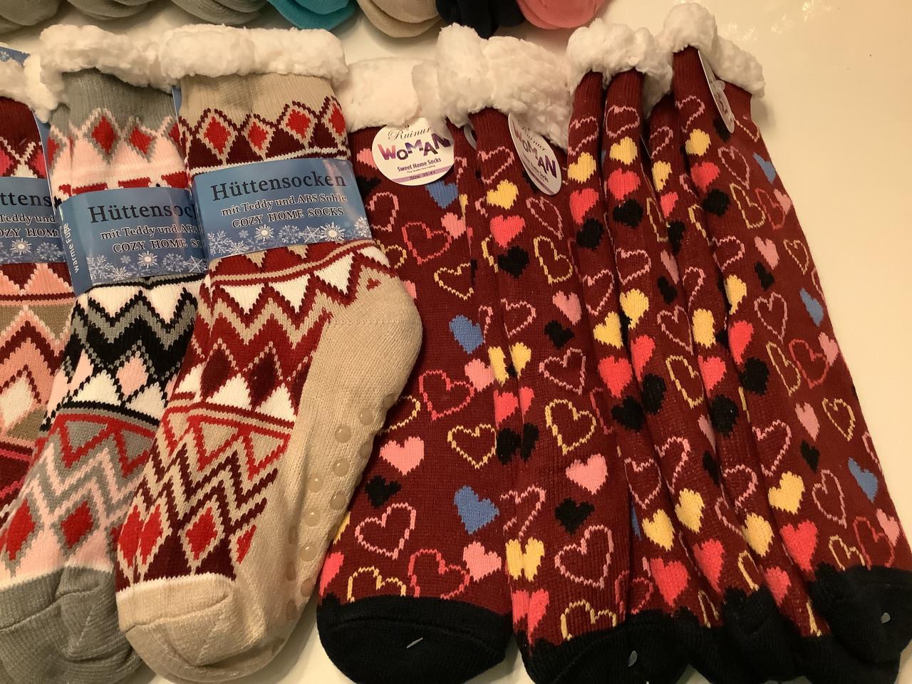 Partij leuke fluffy sokken. (Partij 256)