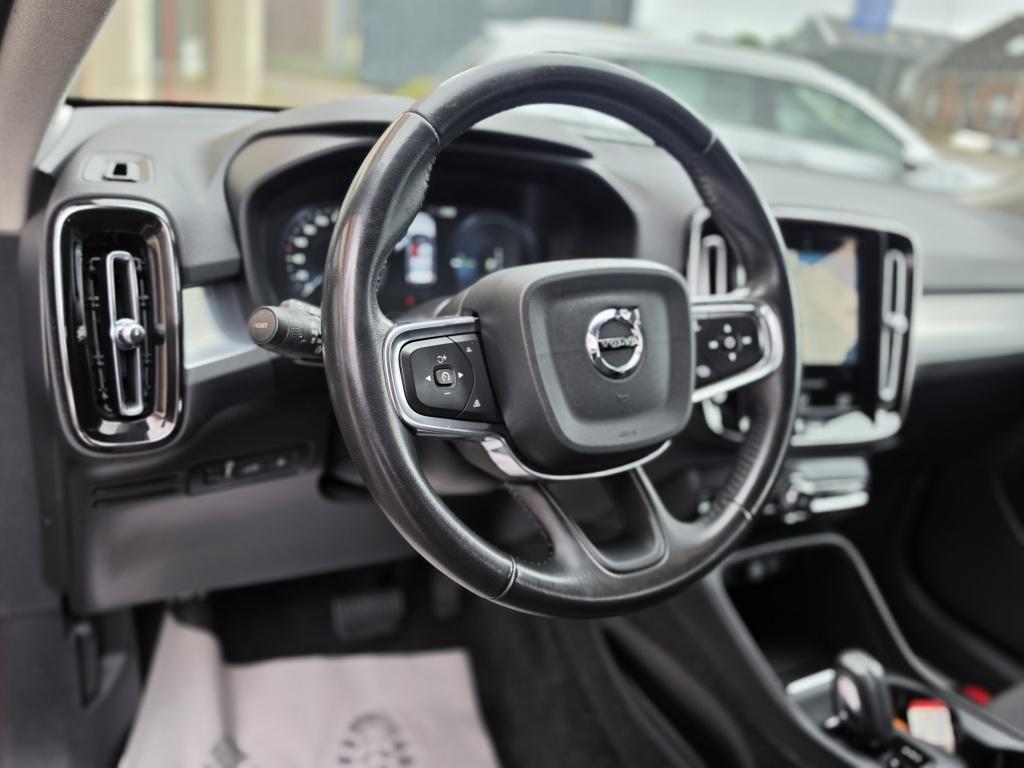 Volvo XC40 t5 inscription expression recharge hybrid | led | airco | trekha