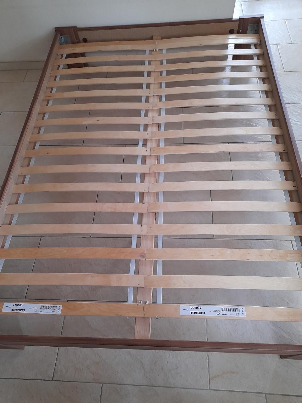 140 x 200 Bed (in goede staat )