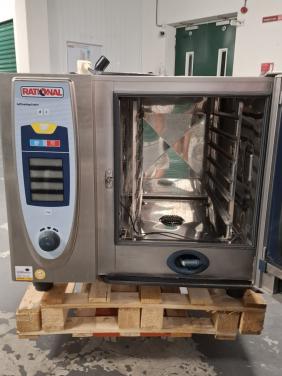 Rational self cooking centre