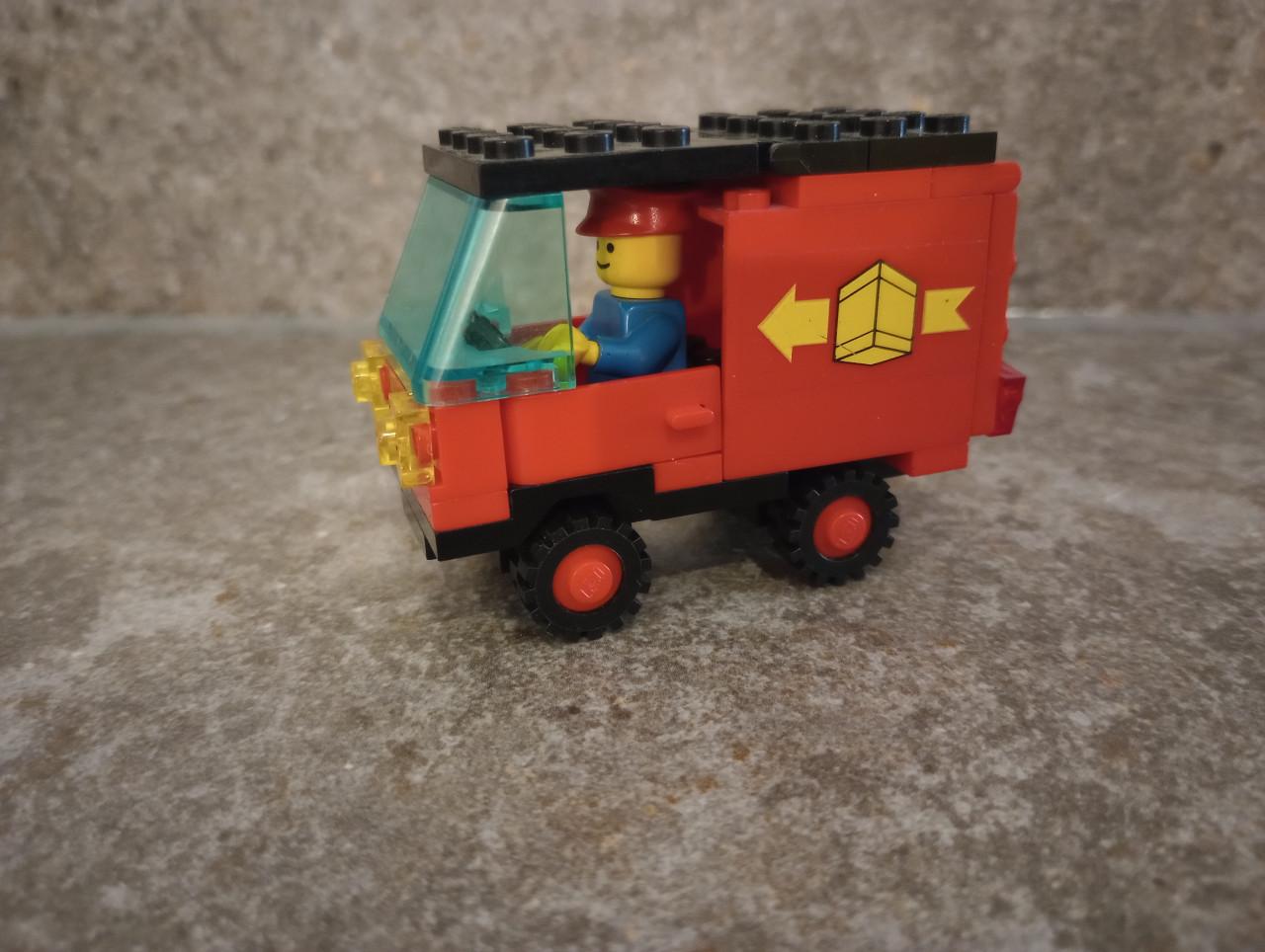 Lego 6624 Delivery Van