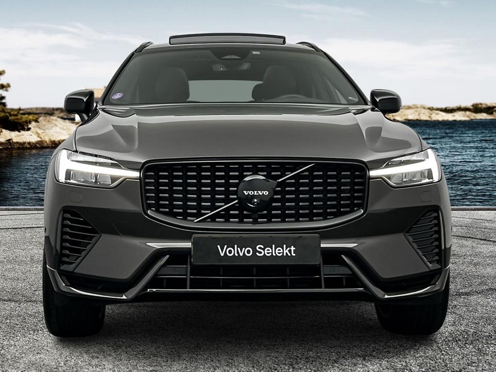 Volvo XC60 t6 398pk recharge ultra dark| pano| luchtvering| hud| 360camera
