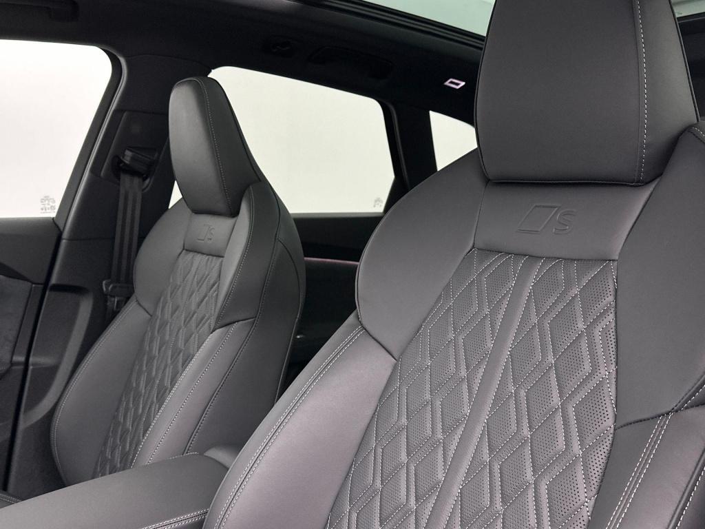 Audi Q5 s edition competition e-hybrid 270 kw / 367 pk suv