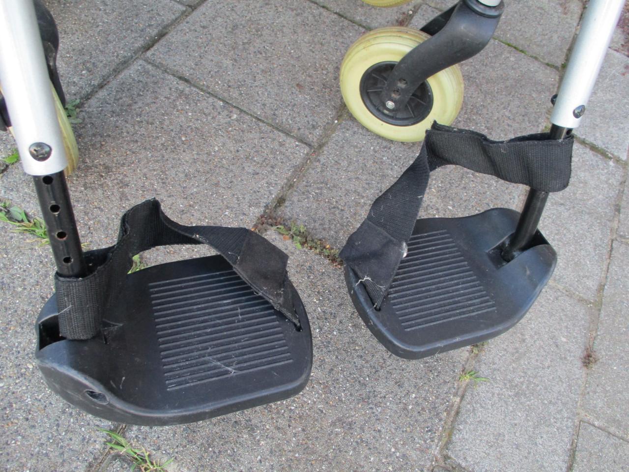 Degelijke rolstoel te koop