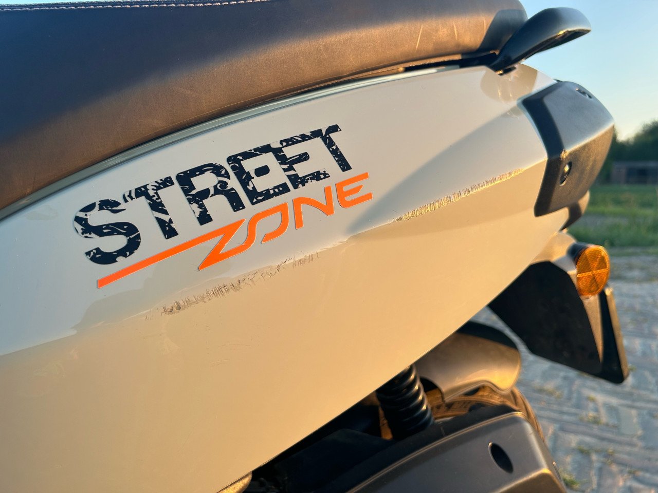 Peugeot Kisbee 50cc 4T 45km/h scooter