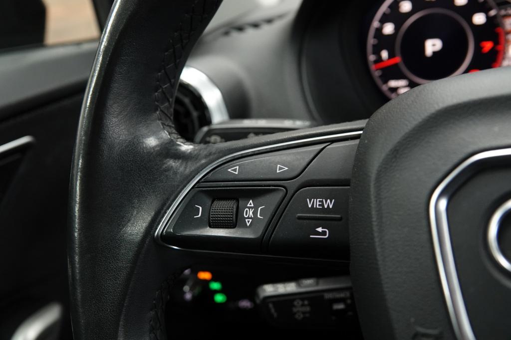 Audi Q2 35 tfsi s edition | keyless | acc | camera |