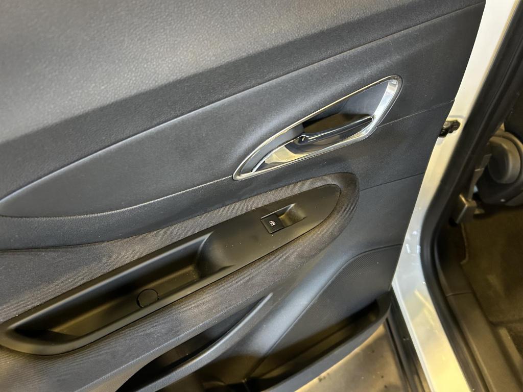 Opel Mokka 1.4 t edition all seizoenbanden| trekhaak