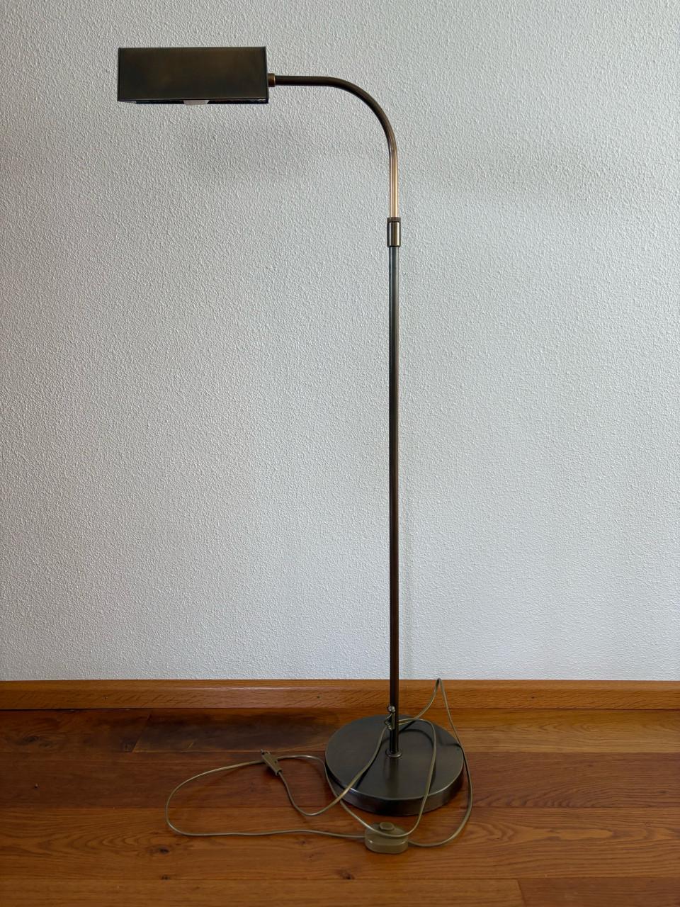 Moderne staande leeslamp (brons)