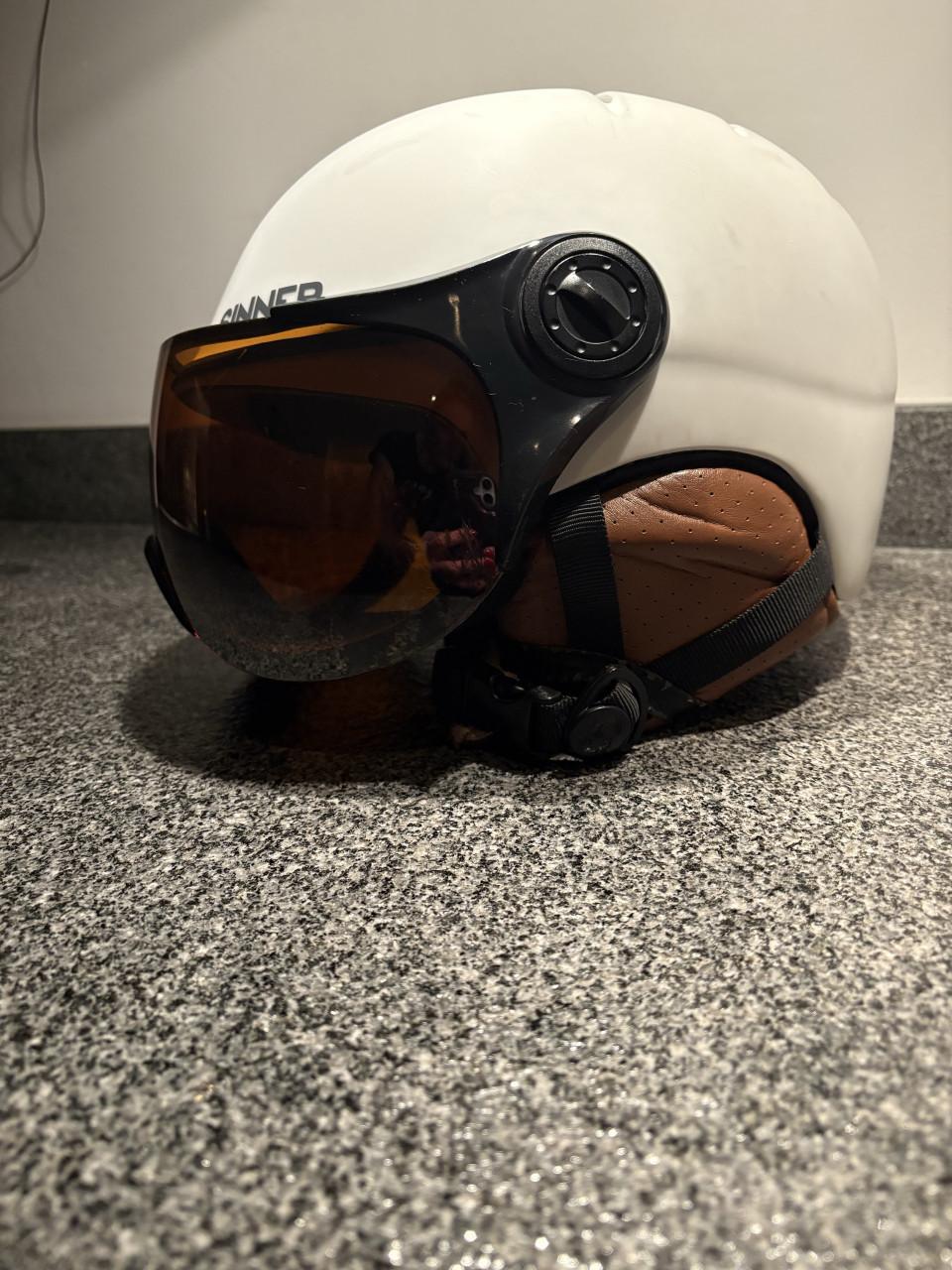 Skihelm met vizier , maat s