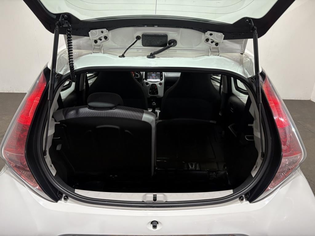 Toyota Aygo 1.0 vvt-i x-pure | lichtmetaal | airco |