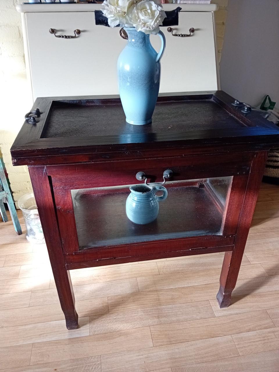 Zeer Mooie Oude Theekastje