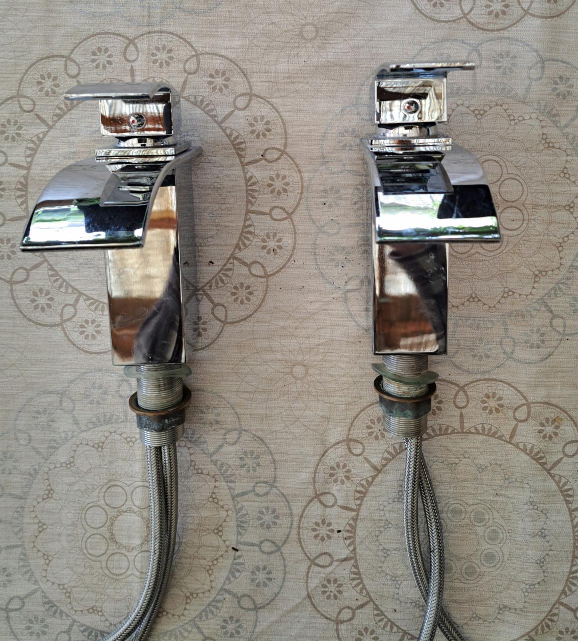 Watervalkranen badkamer 2x